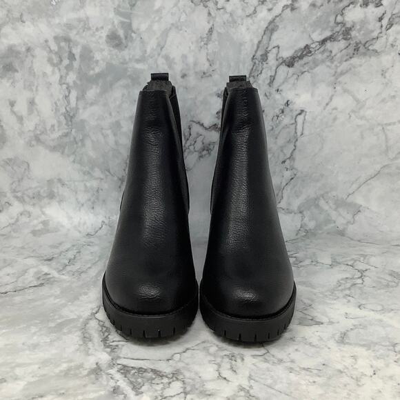 Mia Size 9 M Black Jody Ankle Chelsea Bootie Lug Sole Block Heel Slip On P1-31 - Picture 2 of 9